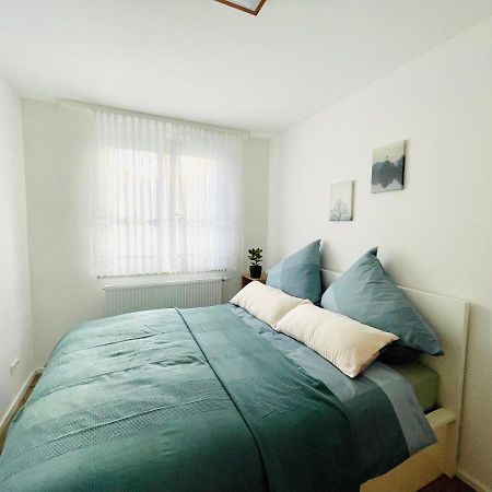 Frisch Renoviertes Und Charmantes Apartment Stuttgart Luaran gambar